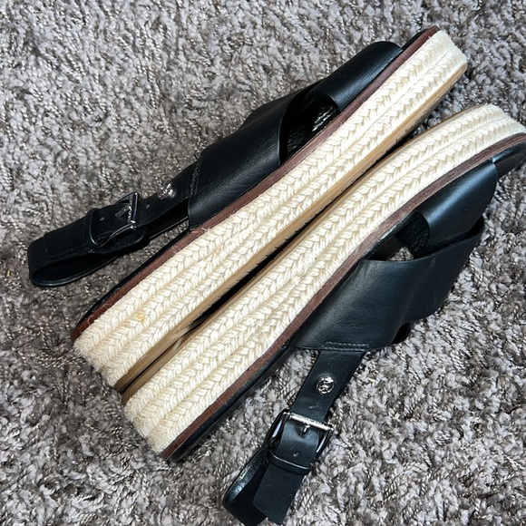 Michael Kors Sandals - Picture 3 of 7